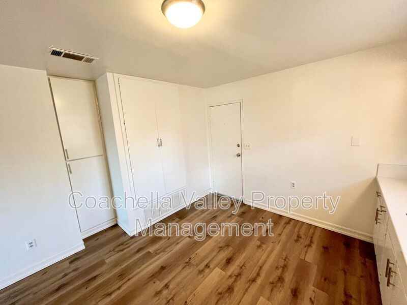 73361 Catalina Way #B - Photo 4 of 23