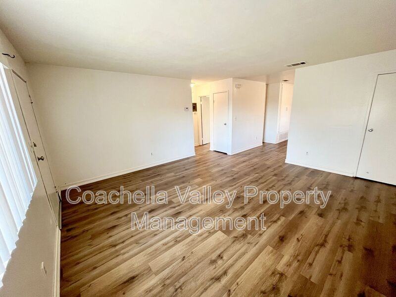 73361 Catalina Way #B - Photo 6 of 23