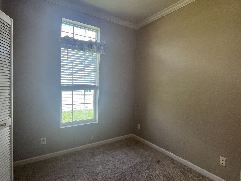 47 Freedom Dr - Photo 7 of 31