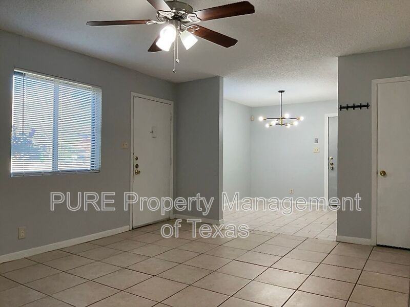 1307 Green Downs Dr - Photo 4 of 16