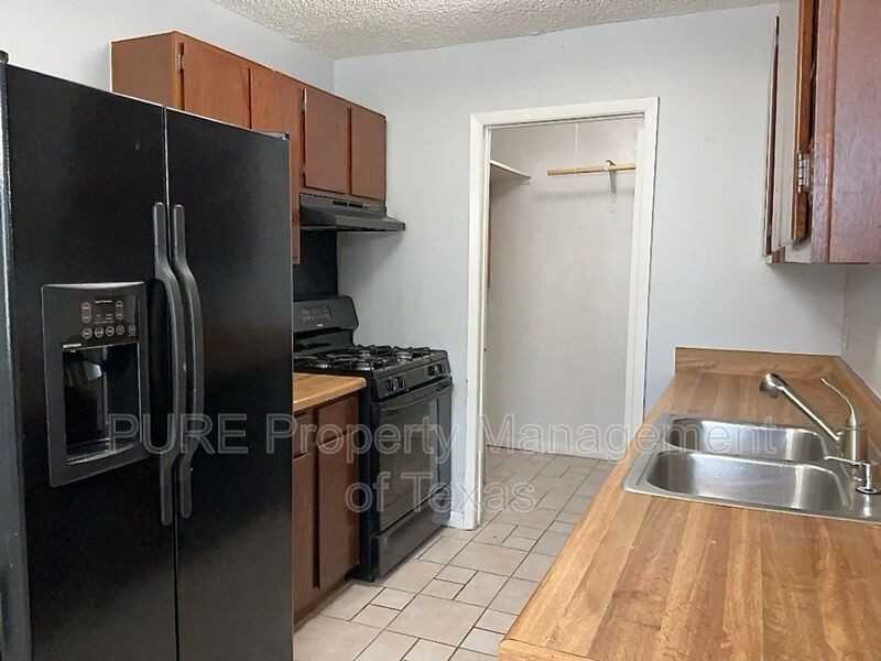 1307 Green Downs Dr - Photo 7 of 16