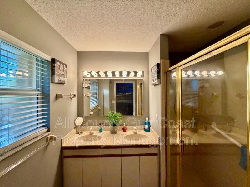 105 49th Ct E - Photo 6 of 14