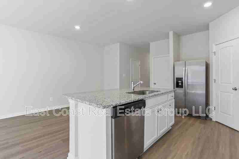 116 Paddington St - Photo 7 of 34