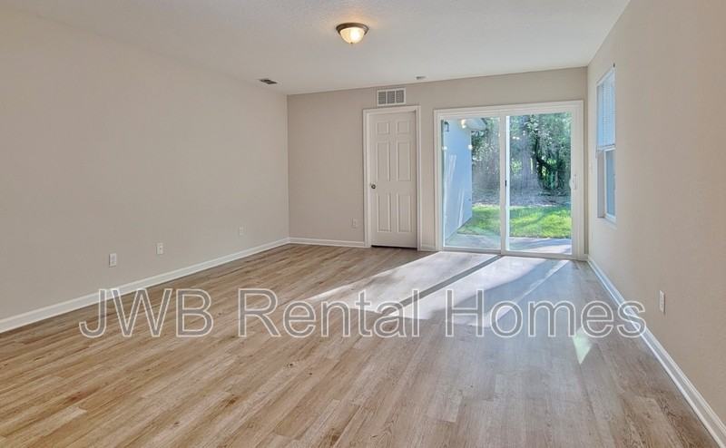 605 James St - Photo 5 of 8