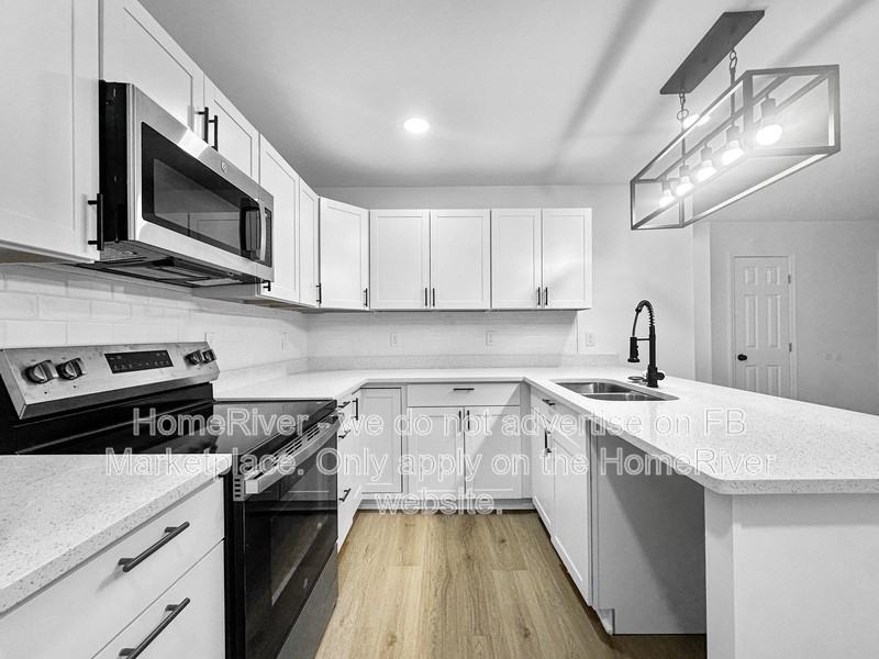 2484 Mobley Ct Se - Photo 4 of 24