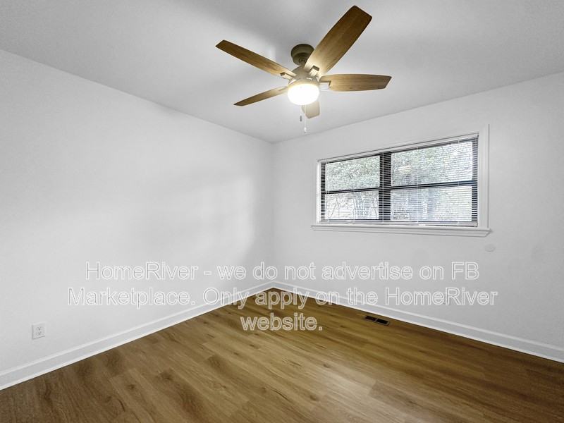 2484 Mobley Ct Se - Photo 6 of 24