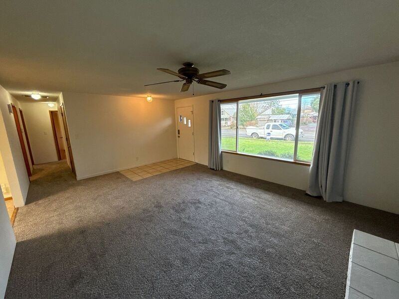 1650 Nw Highland Dr - Photo 2 of 38