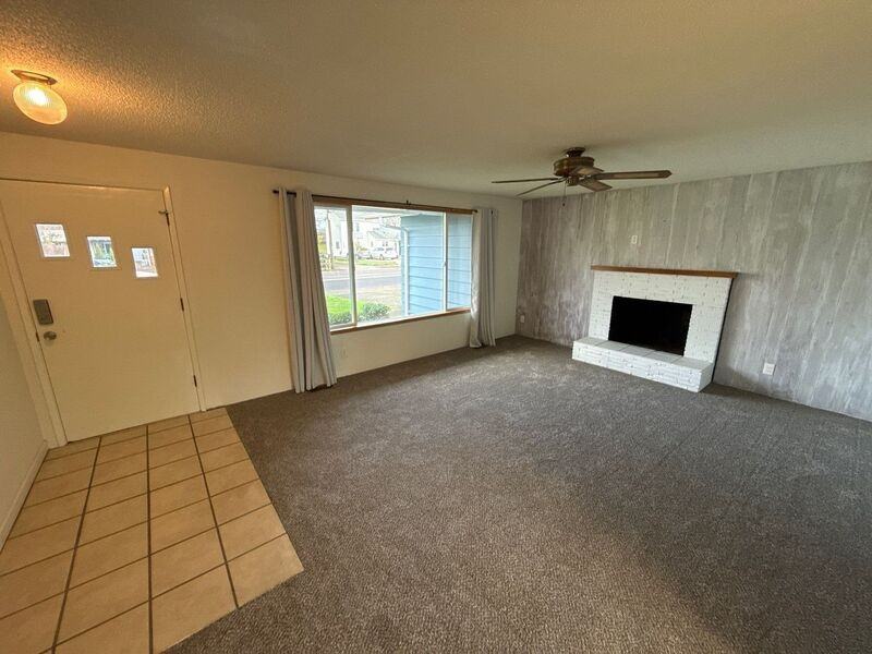 1650 Nw Highland Dr - Photo 3 of 38