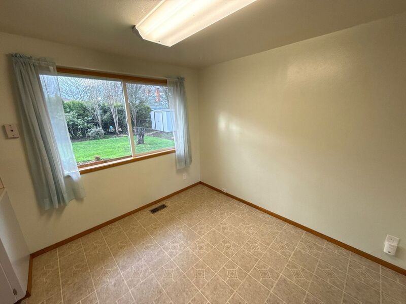 1650 Nw Highland Dr - Photo 6 of 38