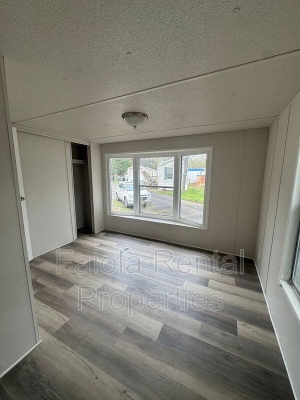 1 Talmar Ln - Photo 5 of 9