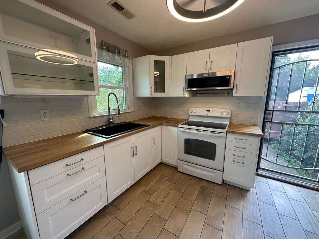 4985 Saponi Village Trl - Photo 6 of 25