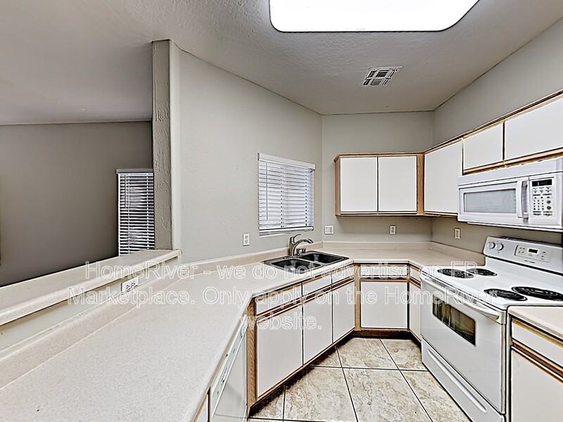 3710 W Oregon Ave - Photo 5 of 11