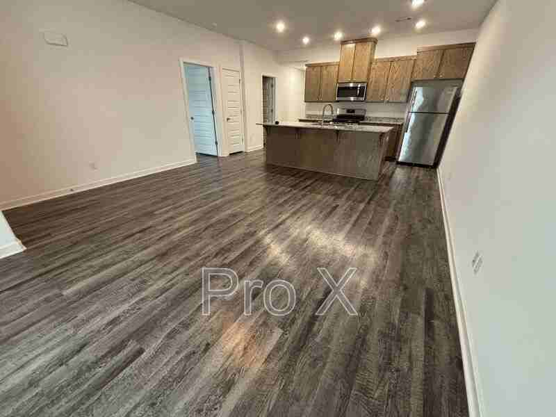 644 Hidden Springs Dr - Photo 2 of 11