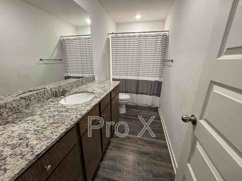 644 Hidden Springs Dr - Photo 4 of 11