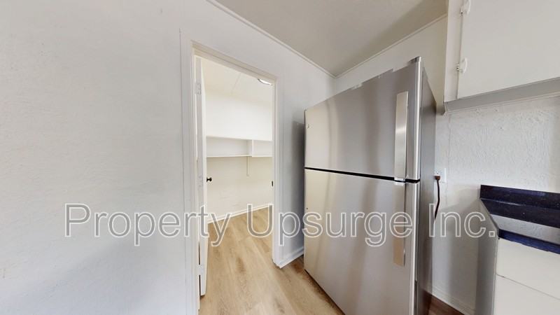 630 Bird St - Photo 3 of 12