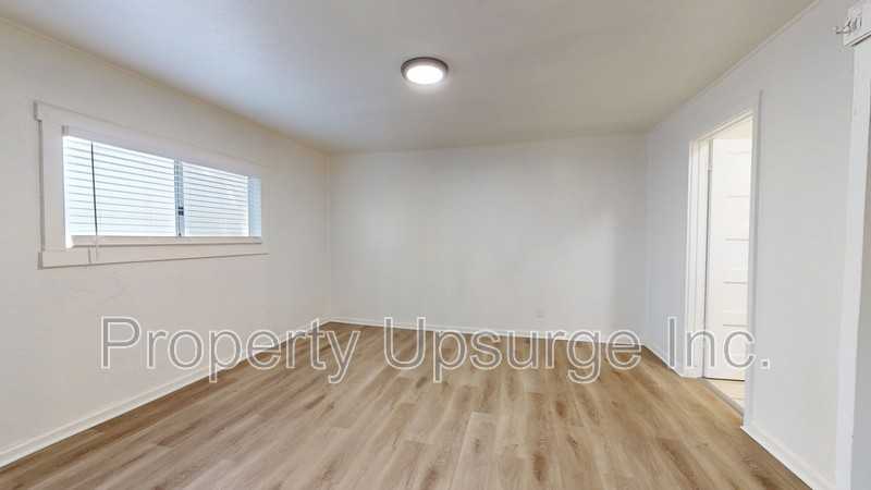 630 Bird St - Photo 6 of 12