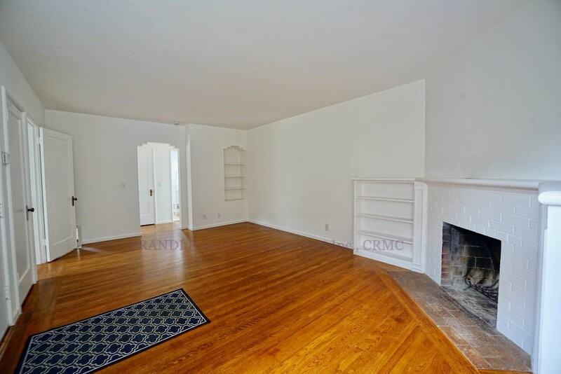 19 Sentinel Ct - Photo 2 of 13