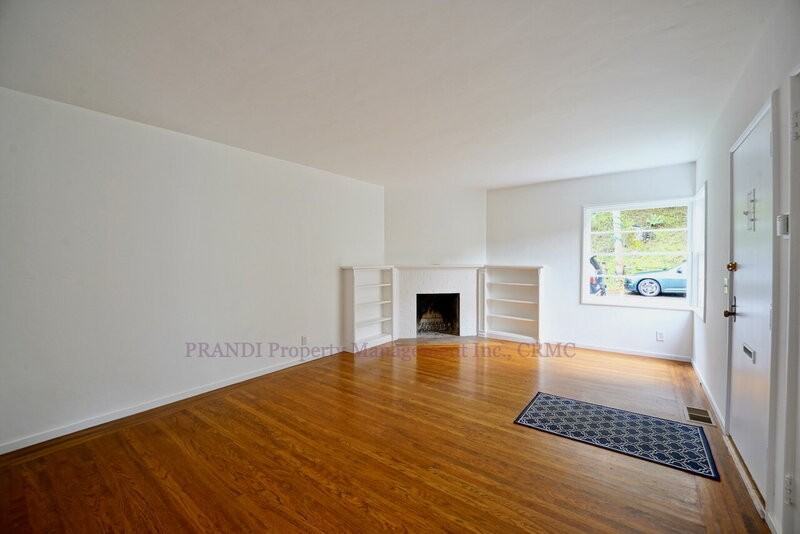 19 Sentinel Ct - Photo 3 of 13