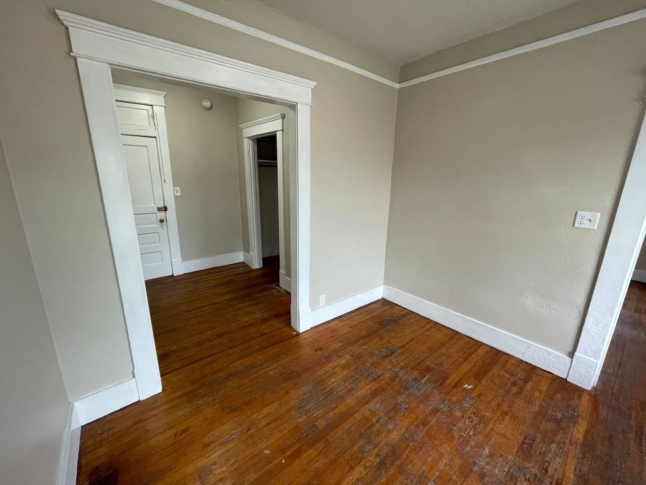 202 202 E Jefferson - 202 E Jefferson St #302 - Photo 2 of 8