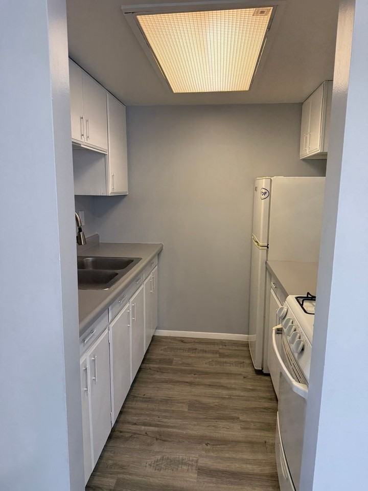 Boulder Hill - Photo 2 of 24