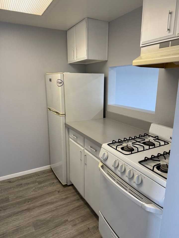 Boulder Hill - Photo 3 of 24