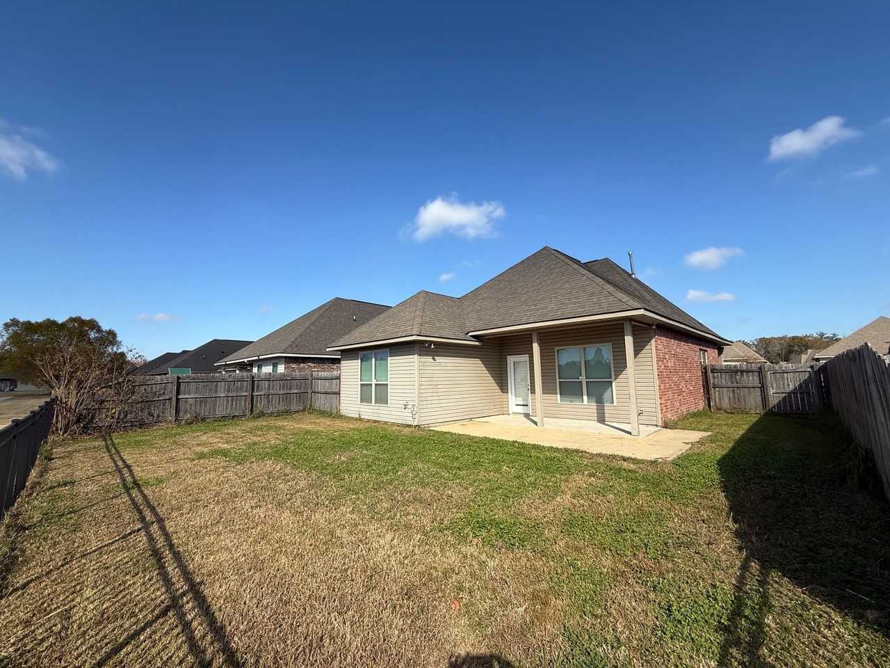 8618 Summer Grove Ave - Photo 5 of 28