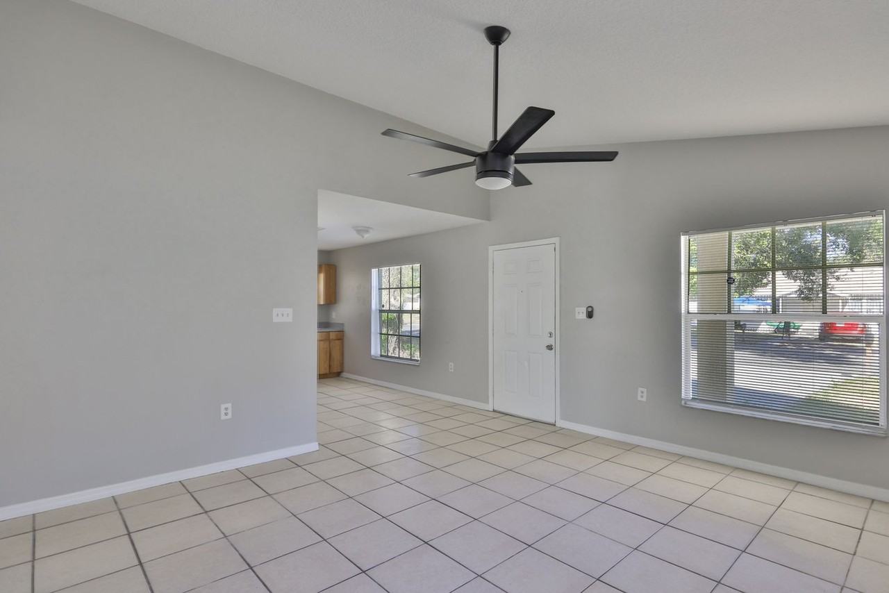 3611 Bishop Eddie Newkirk Way - Photo 5 of 33