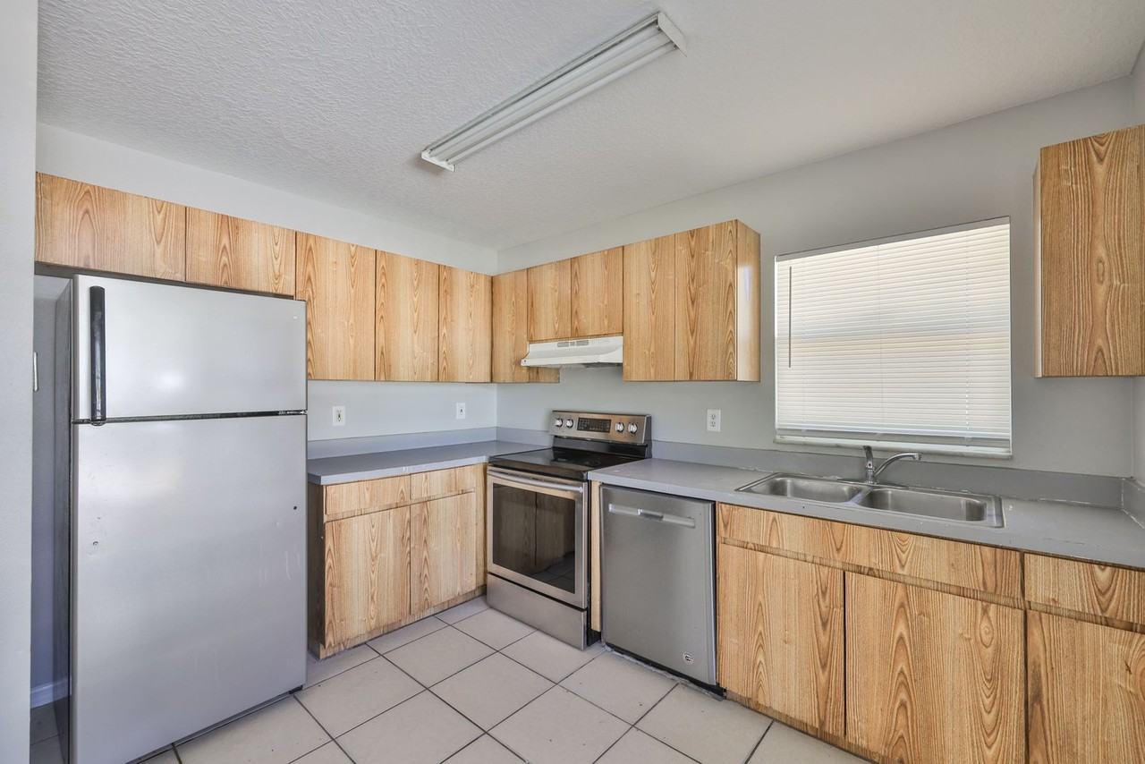 3611 Bishop Eddie Newkirk Way - Photo 7 of 33