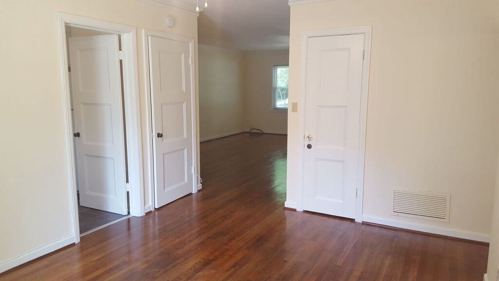 Abercorn Street - 4804 - Photo 3 of 10