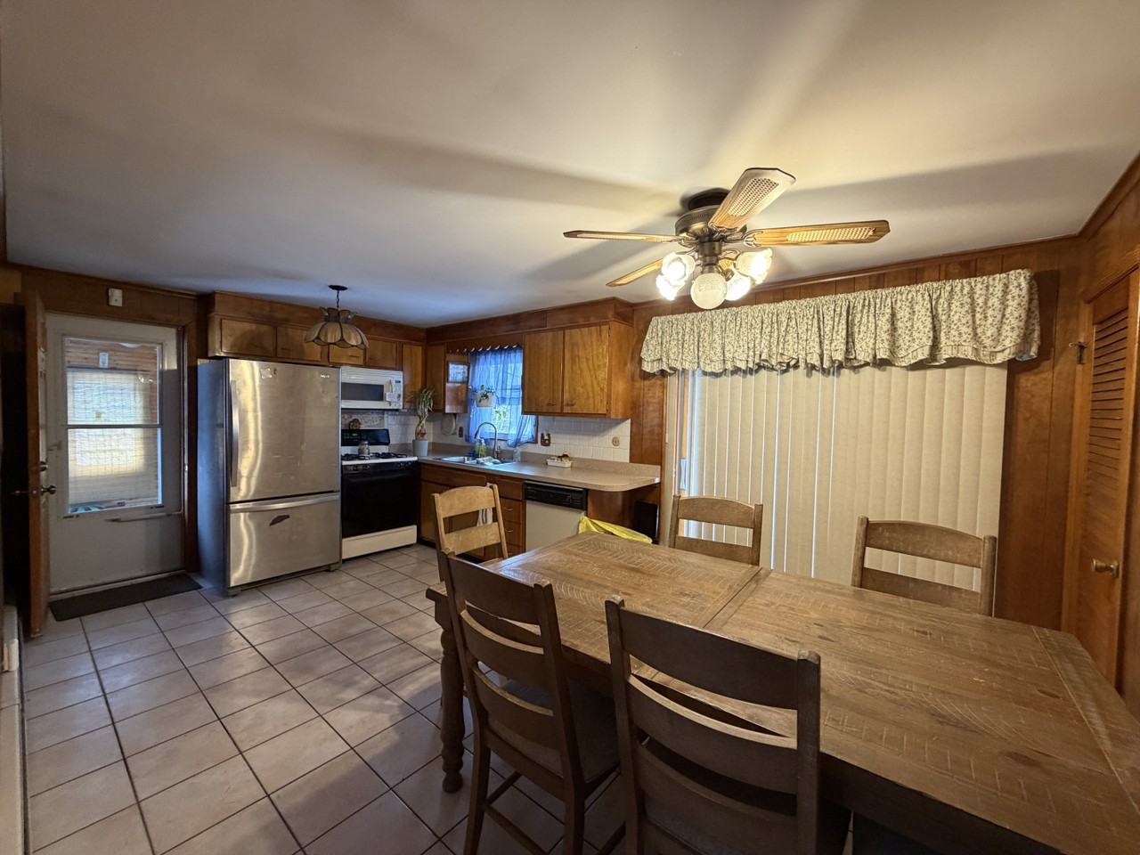 Kenberma Rd - Photo 2 of 4