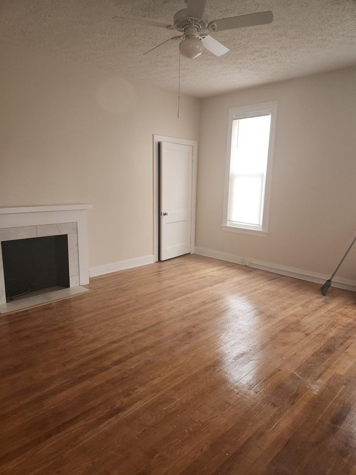 1220 Market - Photo 2 of 9