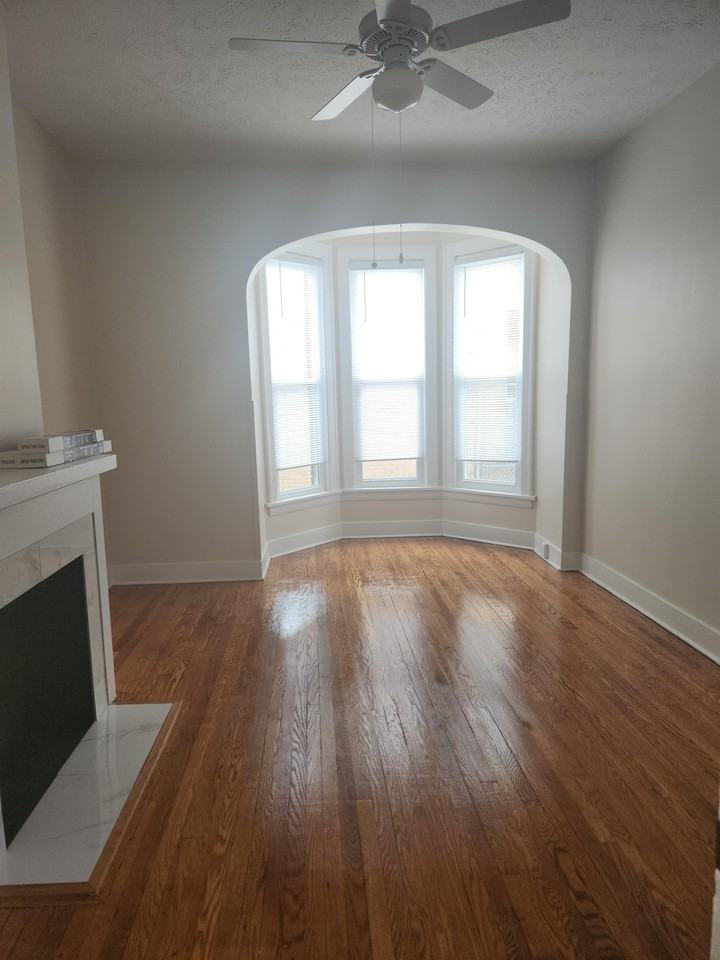 1220 Market - Photo 5 of 9