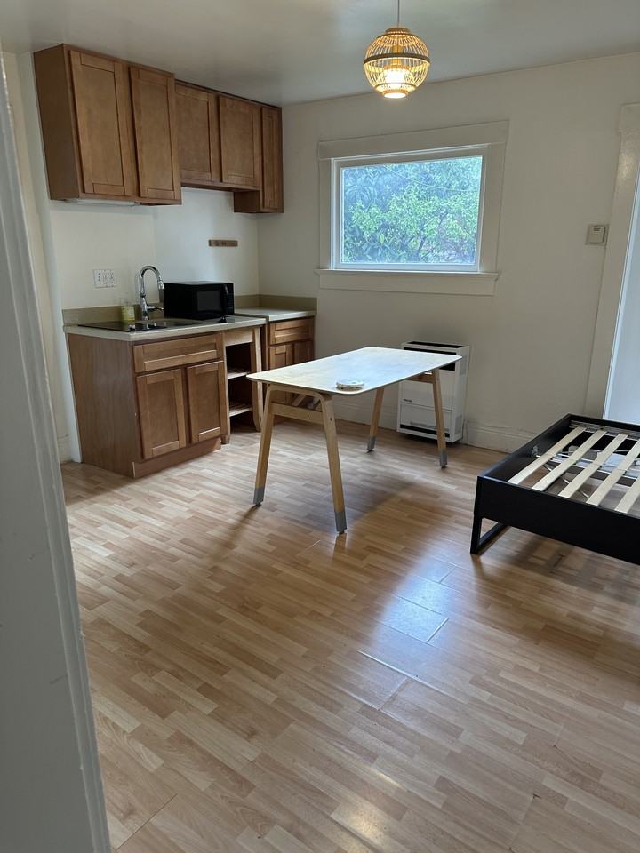 1827-1829 Berkeley Way - Photo 4 of 10