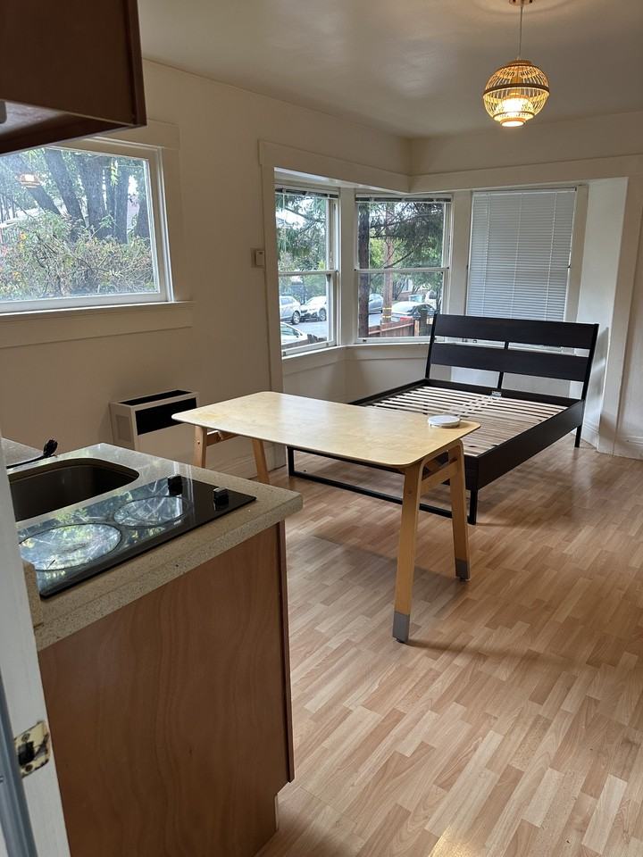 1827-1829 Berkeley Way - Photo 6 of 10