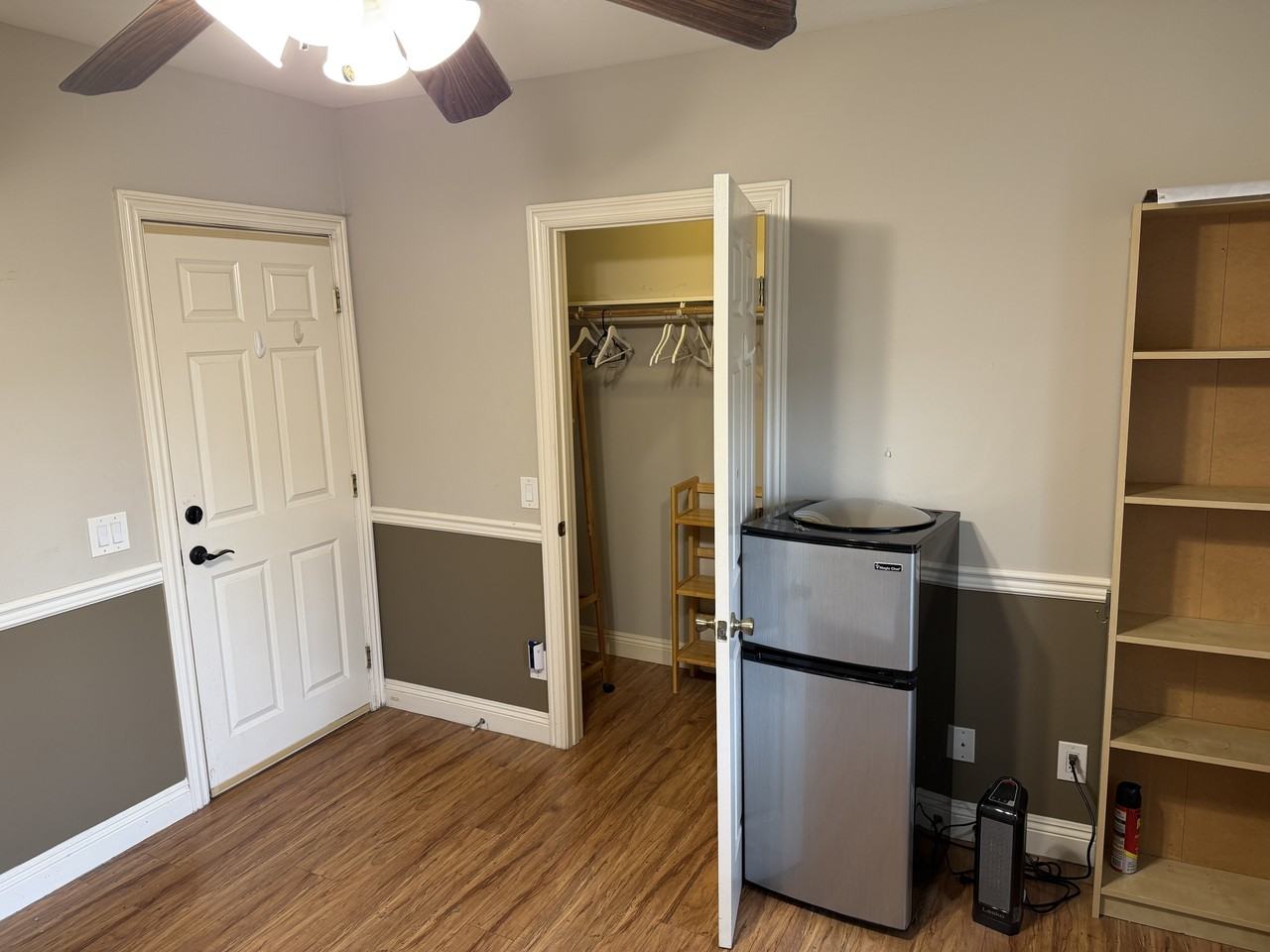 165 Chestnut St - Photo 3 of 45