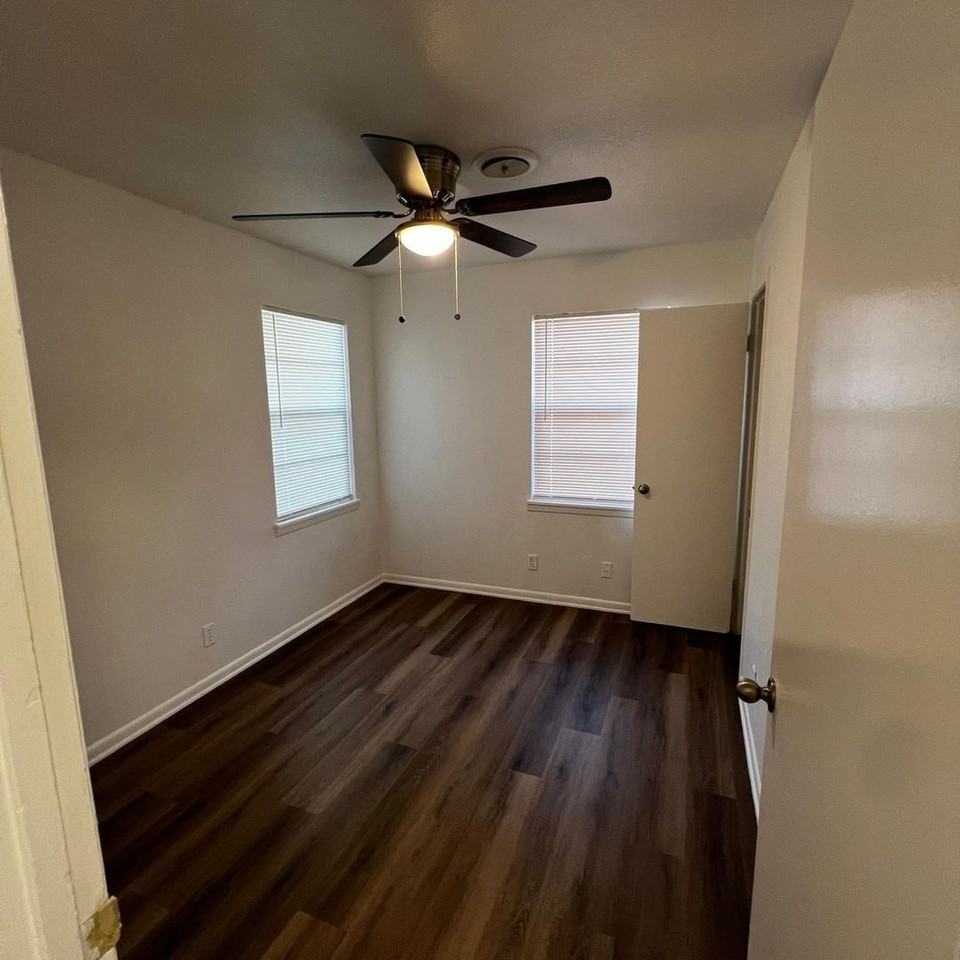 3200 Zephyr Rd - Photo 5 of 14