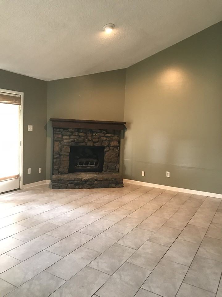 6088 Barrentine Dr - Photo 3 of 6