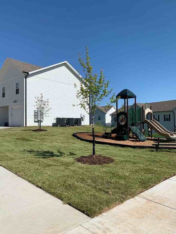 331 Aberdeen Lane - Photo 4 of 6