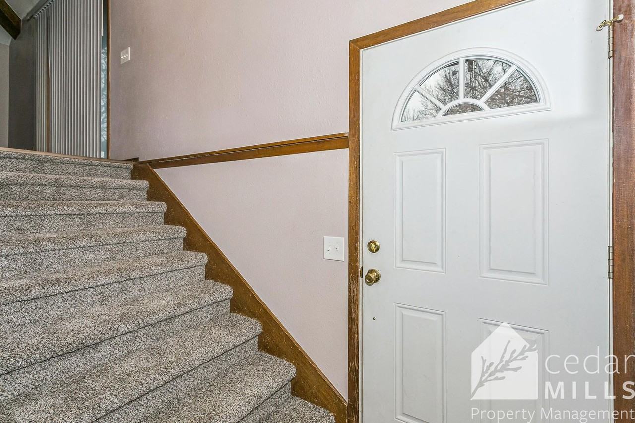 2421 S Yellowstone St #2304 - Photo 2 of 14