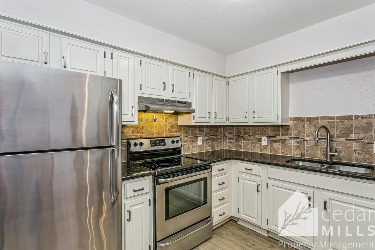 2421 S Yellowstone St #2304 - Photo 6 of 14