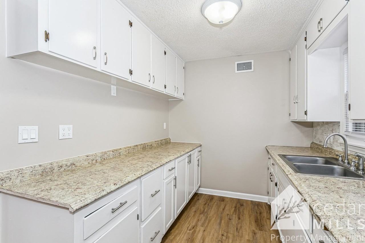 3450 S Osage Ave - Photo 6 of 14