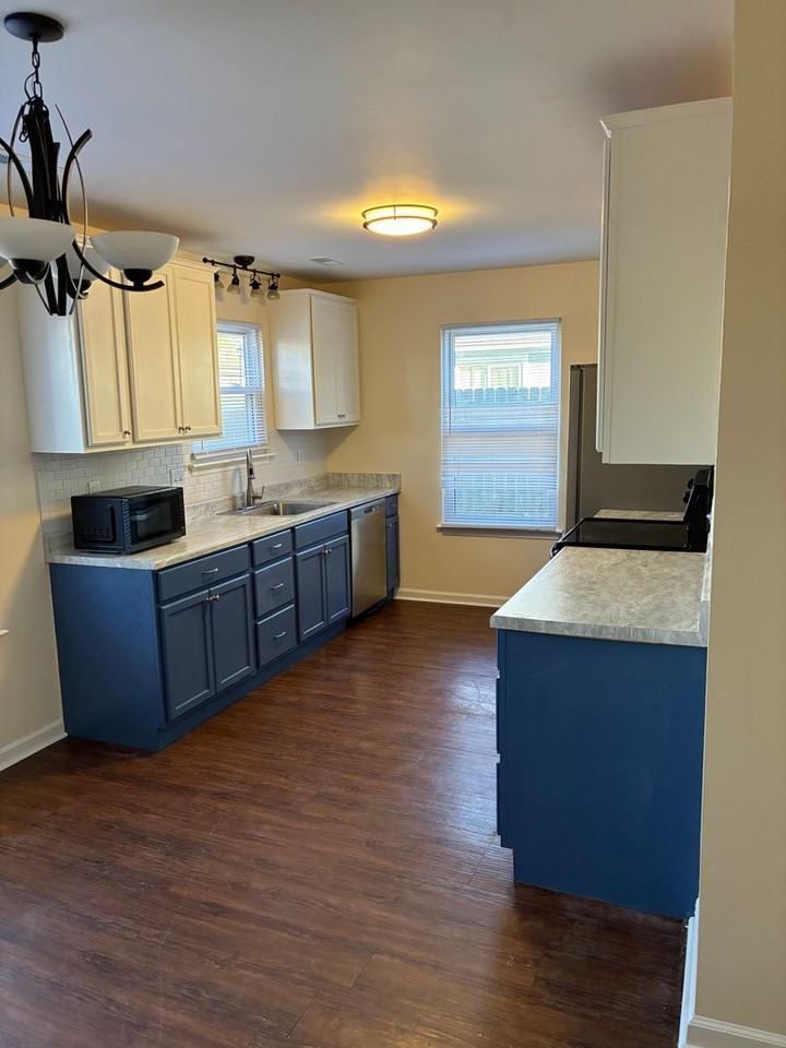 467 Wyn Dr - Photo 4 of 16