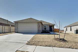 11636 Nw 97th St - Photo 1 of 1