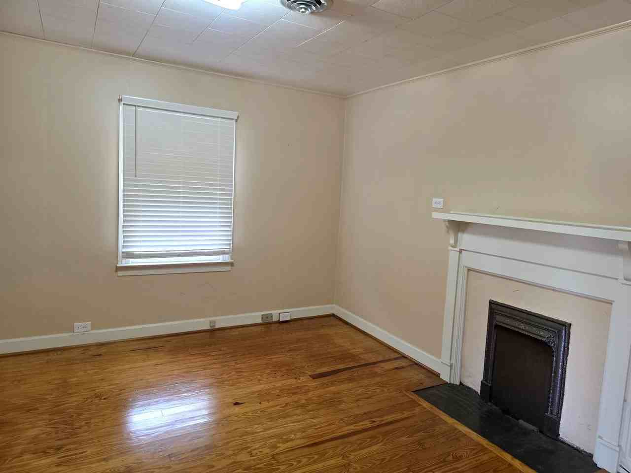 816 Banner St - Photo 2 of 20