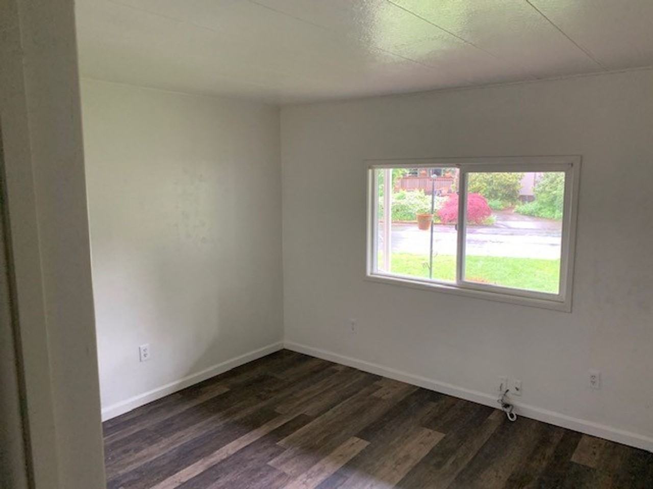 2054 Inland Way - Photo 5 of 16