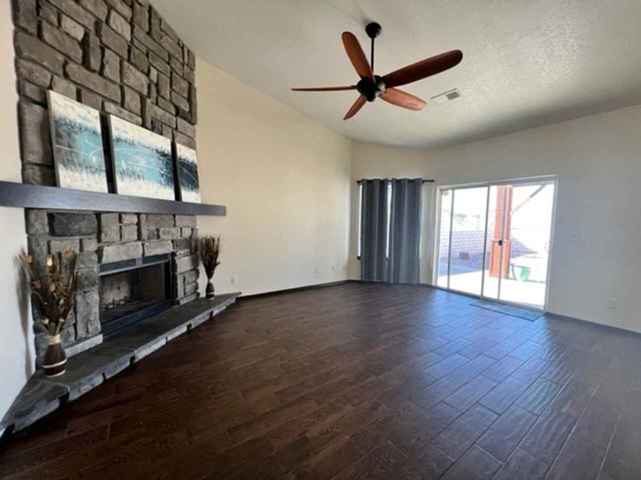 2181 Shadow Canyon Dr - Photo 6 of 37