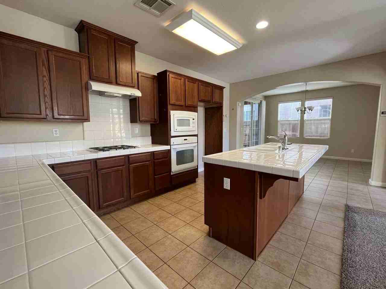 4361 W Artemisa Dr - Photo 6 of 24