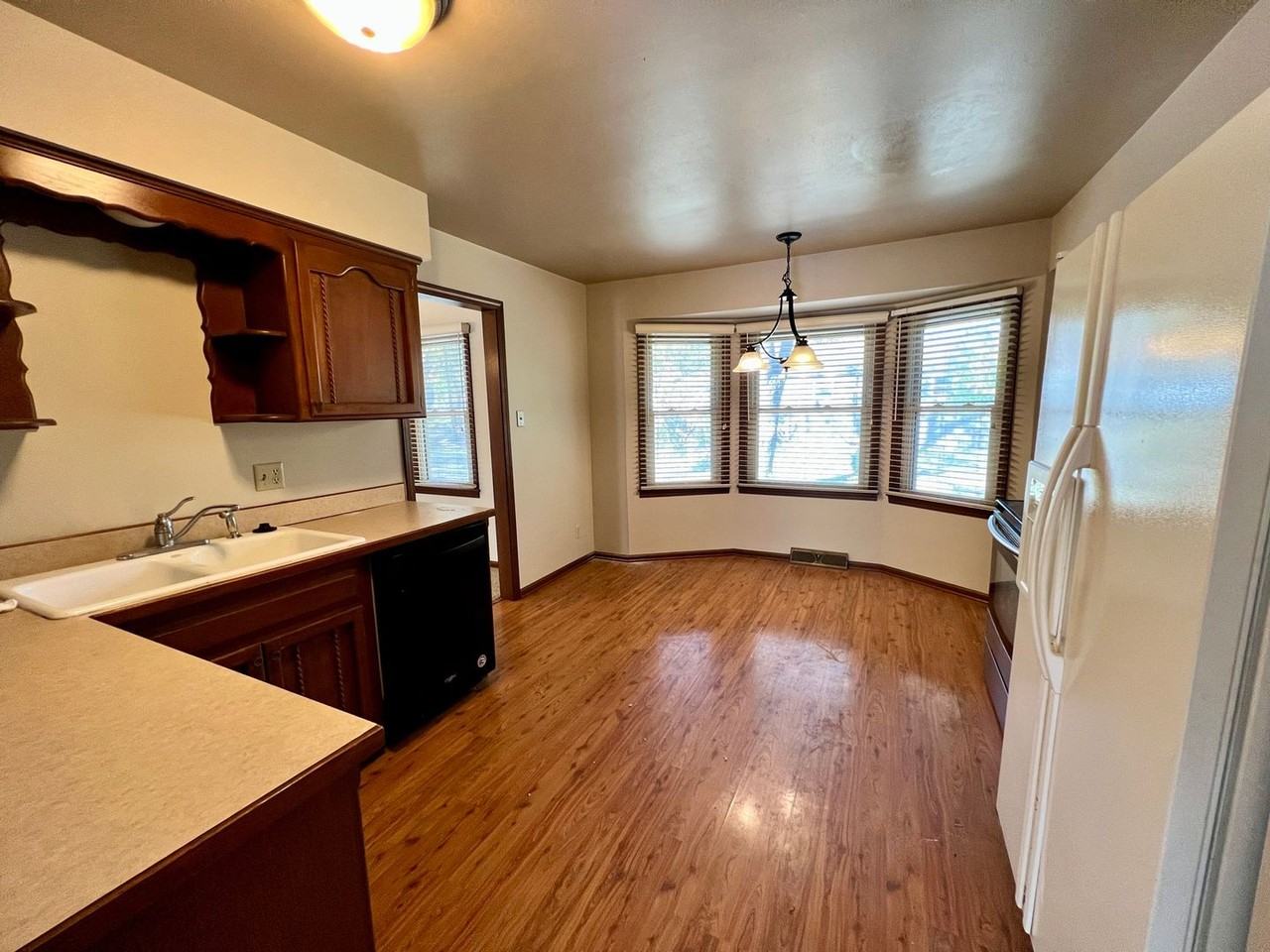 10108 W 97th Ter - Photo 5 of 21