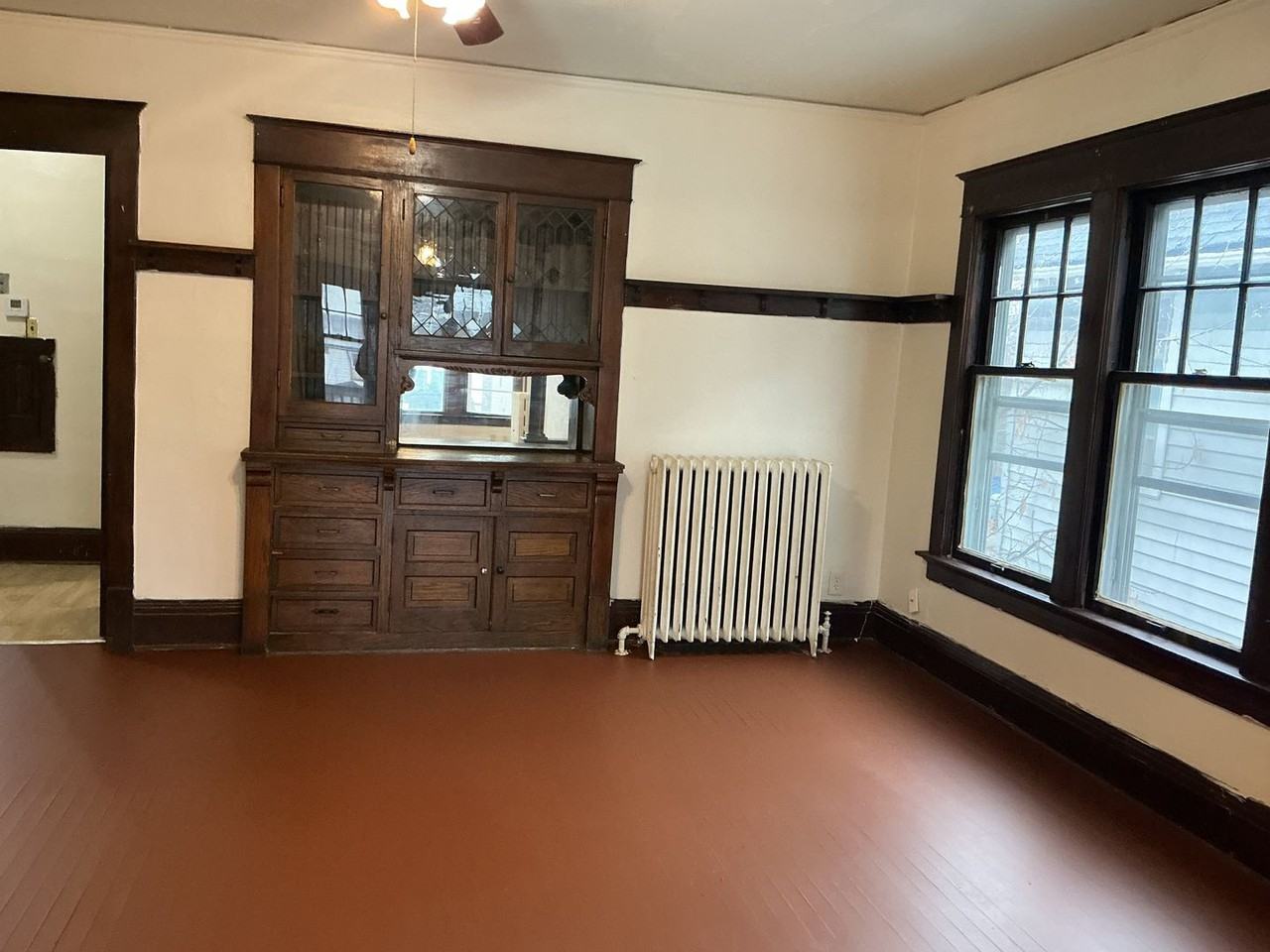 800 S 32nd St - Photo 3 of 10