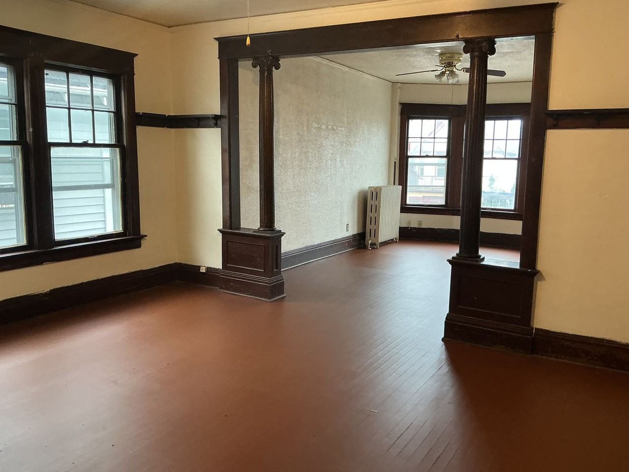 800 S 32nd St - Photo 6 of 10